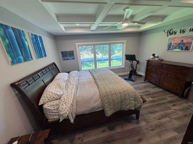 54792 Columbia Bay Drive, Osceola, IN 46561