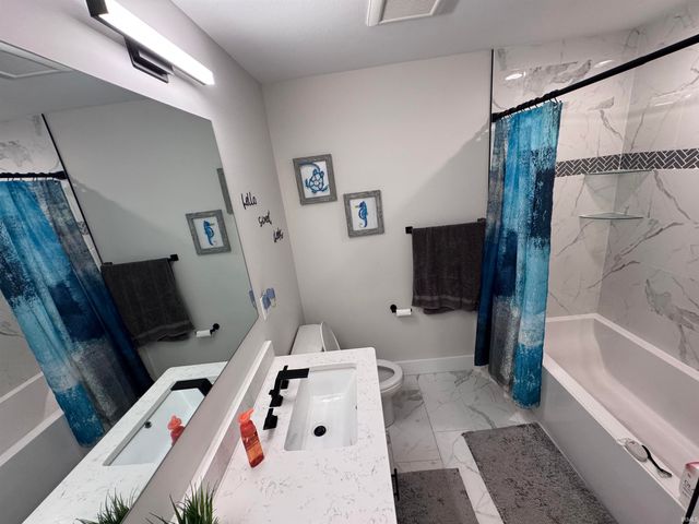 54792 Columbia Bay Drive, Osceola, IN 46561