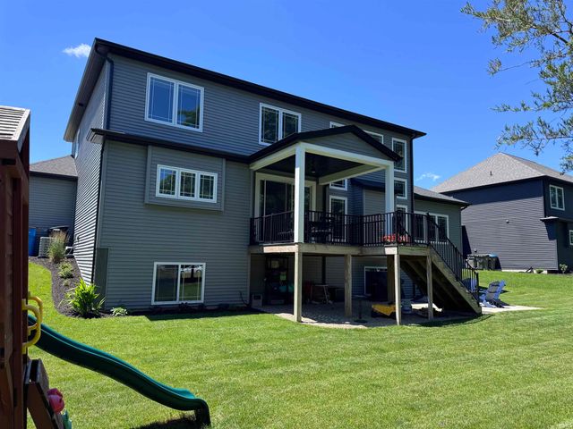 54792 Columbia Bay Drive, Osceola, IN 46561