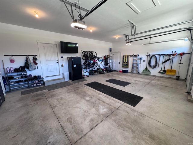 54792 Columbia Bay Drive, Osceola, IN 46561
