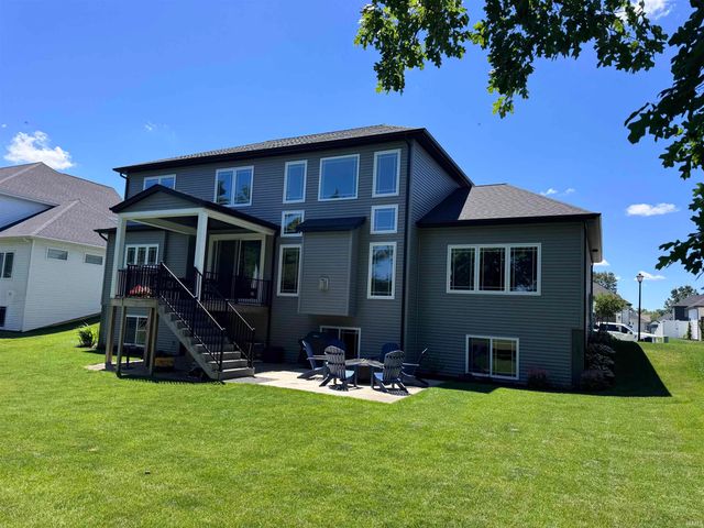 54792 Columbia Bay Drive, Osceola, IN 46561