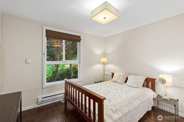 8032 SW Hawthorne Lane, Vashon, WA 98070