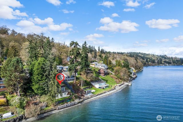 8032 SW Hawthorne Lane, Vashon, WA 98070