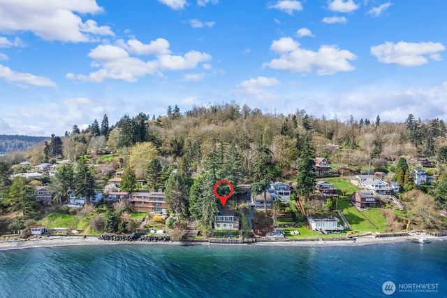 8032 SW Hawthorne Lane, Vashon, WA 98070