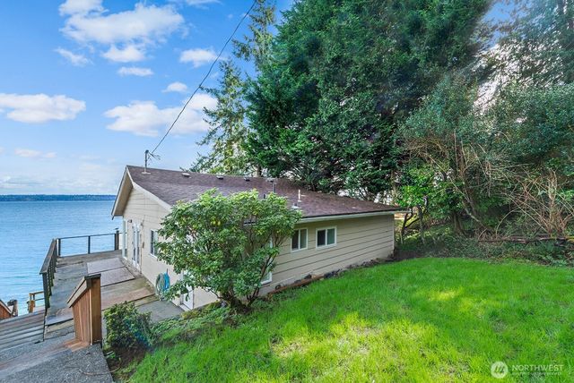 8032 SW Hawthorne Lane, Vashon, WA 98070
