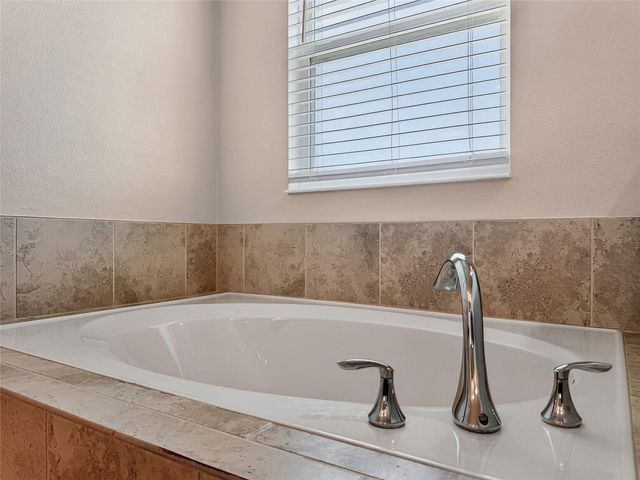 848 CARMILLION COURT, Groveland, FL 34736