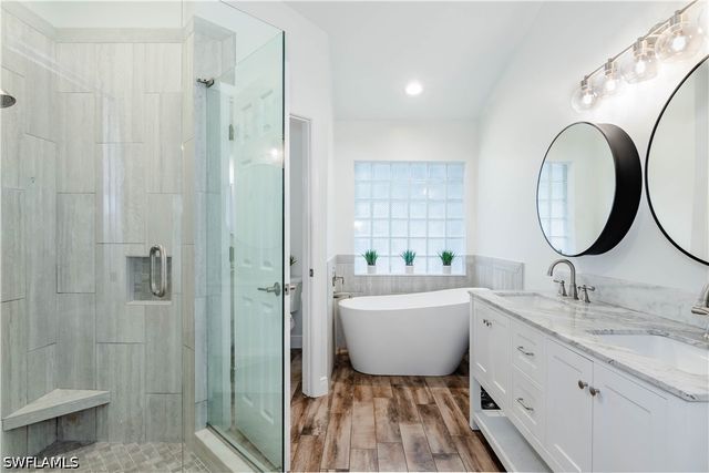 7653 Citrus Hill LN, Naples, FL 34109