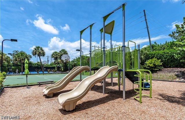 7653 Citrus Hill LN, Naples, FL 34109