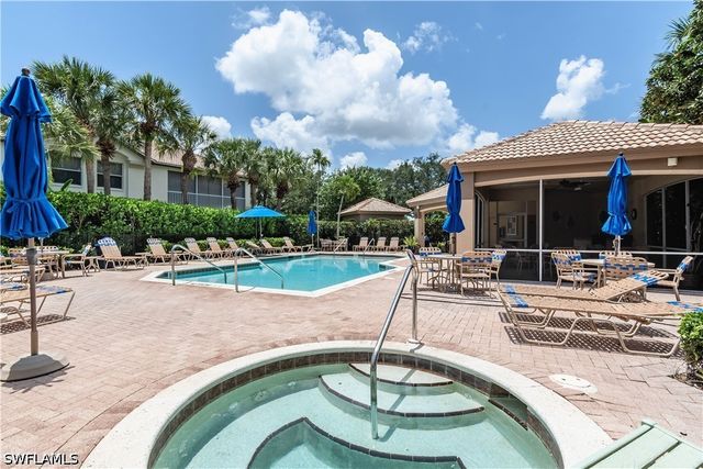 7653 Citrus Hill LN, Naples, FL 34109