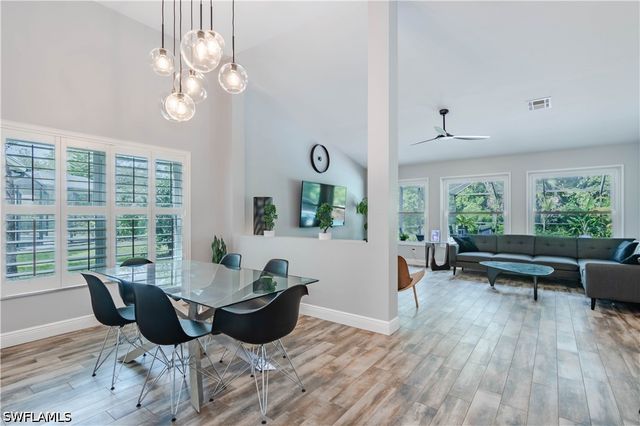 7653 Citrus Hill LN, Naples, FL 34109