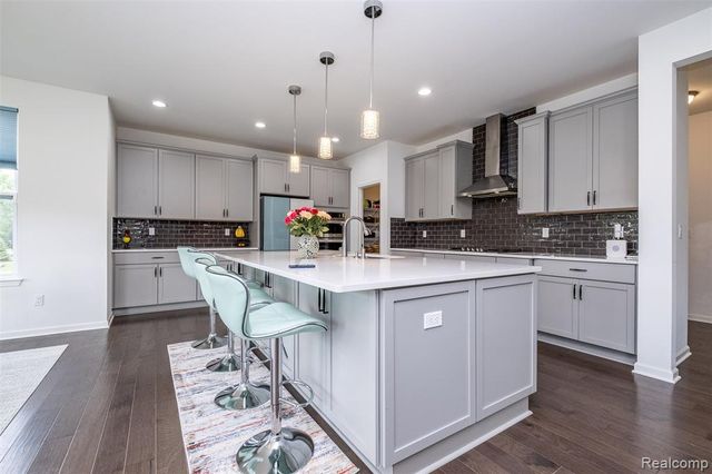 20809 Gidran Drive, South Lyon, MI 48178