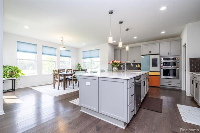 20809 Gidran Drive, South Lyon, MI 48178