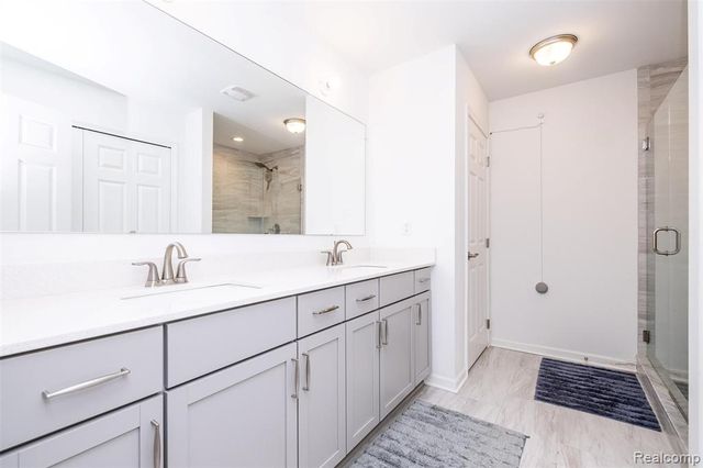 20809 Gidran Drive, South Lyon, MI 48178