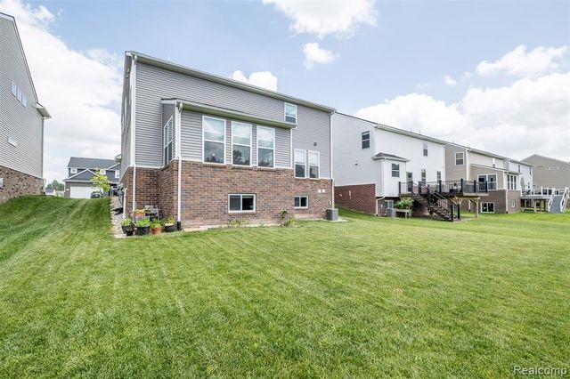 20809 Gidran Drive, South Lyon, MI 48178