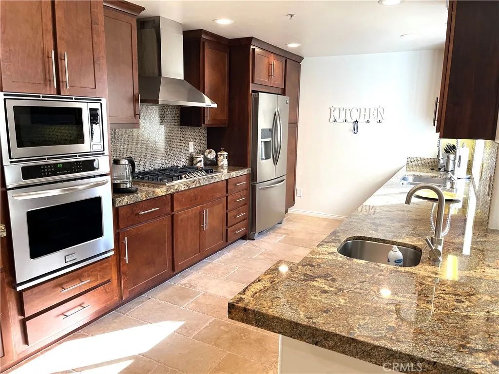 332 5th Street, Huntington Beach, CA 92648