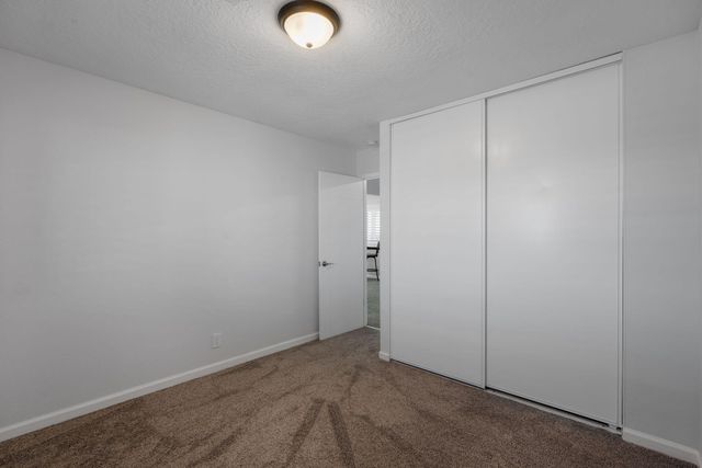 685 Baltic Avenue SE, Rio Rancho, NM 87124