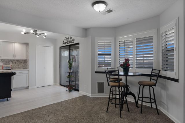 685 Baltic Avenue SE, Rio Rancho, NM 87124