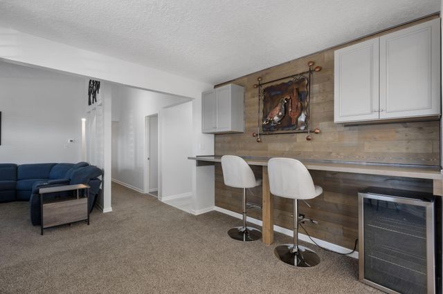 685 Baltic Avenue SE, Rio Rancho, NM 87124