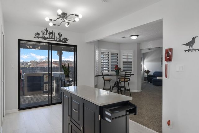 685 Baltic Avenue SE, Rio Rancho, NM 87124