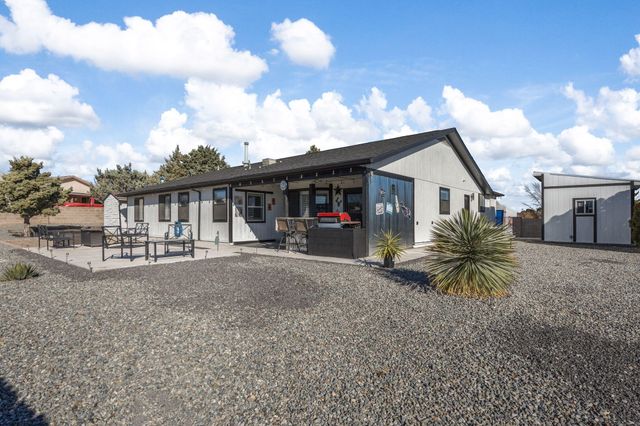 685 Baltic Avenue SE, Rio Rancho, NM 87124