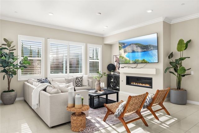 2413 Sierra Bella Drive, Corona, CA 92882