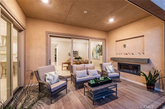 2413 Sierra Bella Drive, Corona, CA 92882