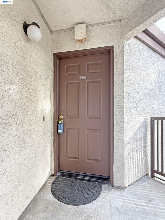 21314 Gary Dr 314, Hayward, CA 94546