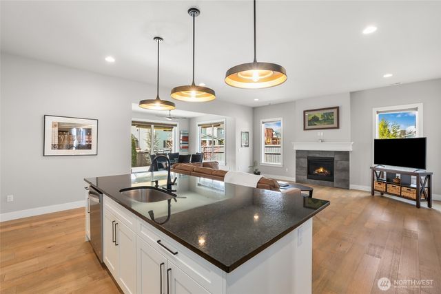 2678 Terry Court, Enumclaw, WA 98022