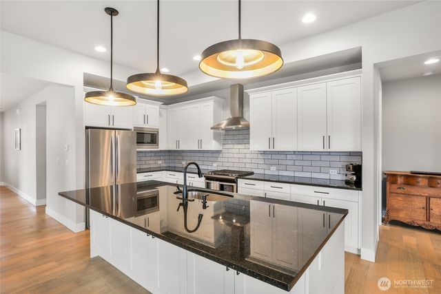 2678 Terry Court, Enumclaw, WA 98022