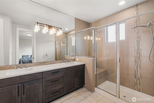 2678 Terry Court, Enumclaw, WA 98022