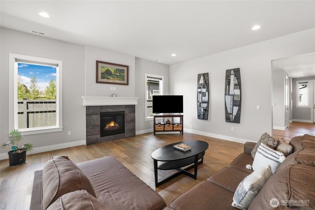 2678 Terry Court, Enumclaw, WA 98022