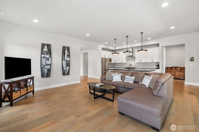 2678 Terry Court, Enumclaw, WA 98022