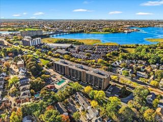185 Quincy Shore Dr 24, Quincy, MA 02171