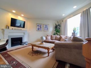 21 HOAG LN, Aston, PA 19014