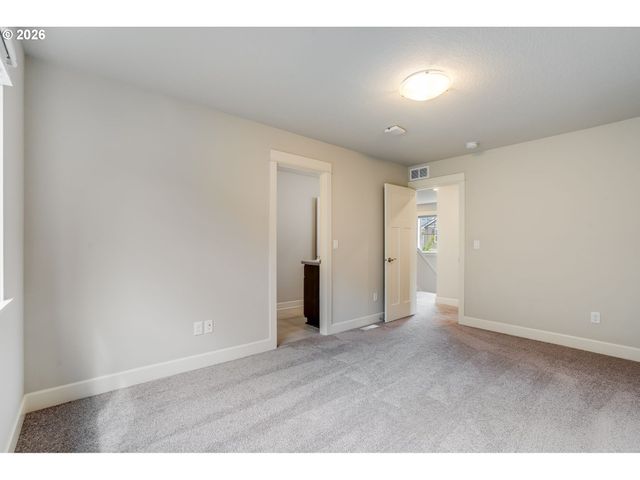12302 Sw 174TH Ter, Beaverton, OR 97007