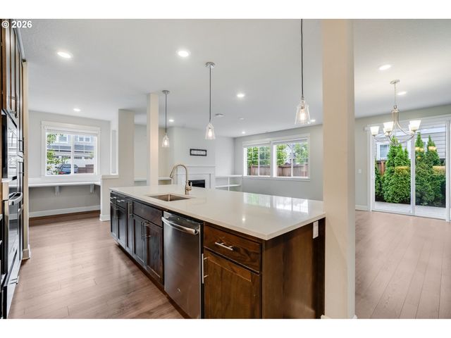 12302 Sw 174TH Ter, Beaverton, OR 97007