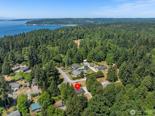 2459 Wells Way, Camano Island, WA 98282