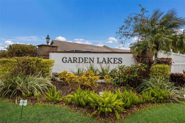 5803 GARDEN LAKES DRIVE, Bradenton, FL 34203