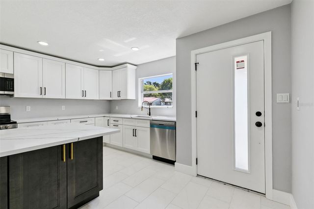 10633 WATERTOWN COURT, Orlando, FL 32821