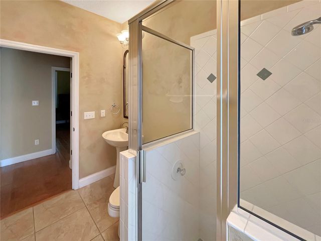 8537 REDLEAF LANE, Orlando, FL 32819