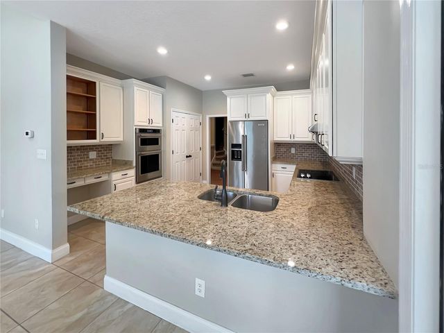 8537 REDLEAF LANE, Orlando, FL 32819