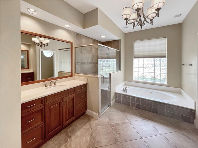 8537 REDLEAF LANE, Orlando, FL 32819
