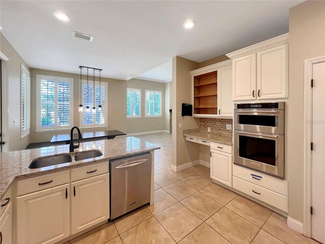 8537 REDLEAF LANE, Orlando, FL 32819