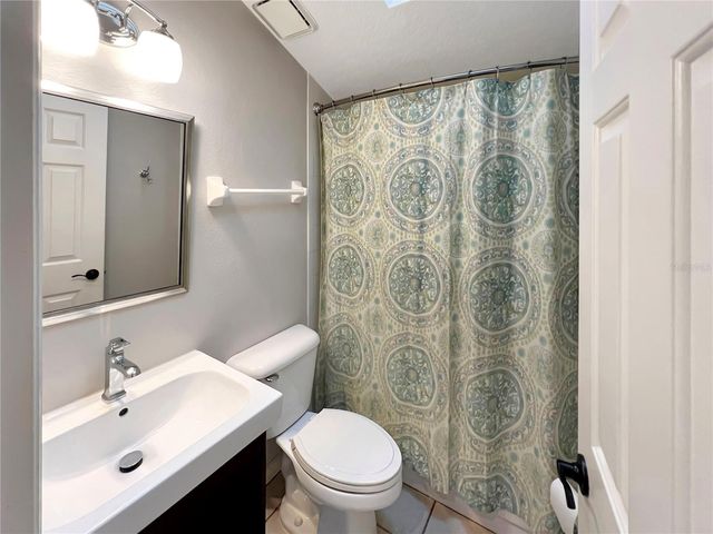 8537 REDLEAF LANE, Orlando, FL 32819