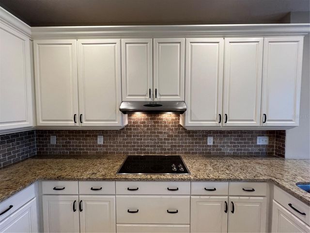 8537 REDLEAF LANE, Orlando, FL 32819