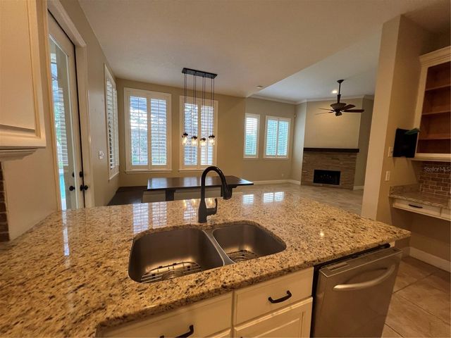 8537 REDLEAF LANE, Orlando, FL 32819