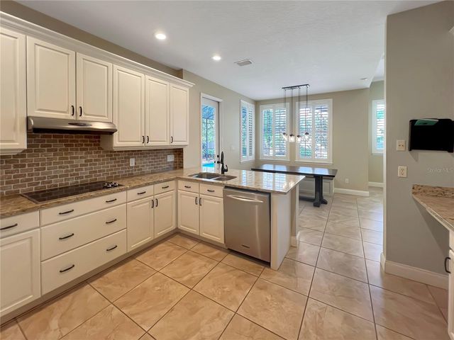8537 REDLEAF LANE, Orlando, FL 32819