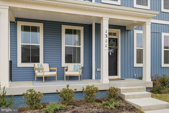 1311 FOAL ST, Ranson, WV 25438