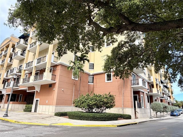 8390 SW 72nd Ave 109, Miami, FL 33143