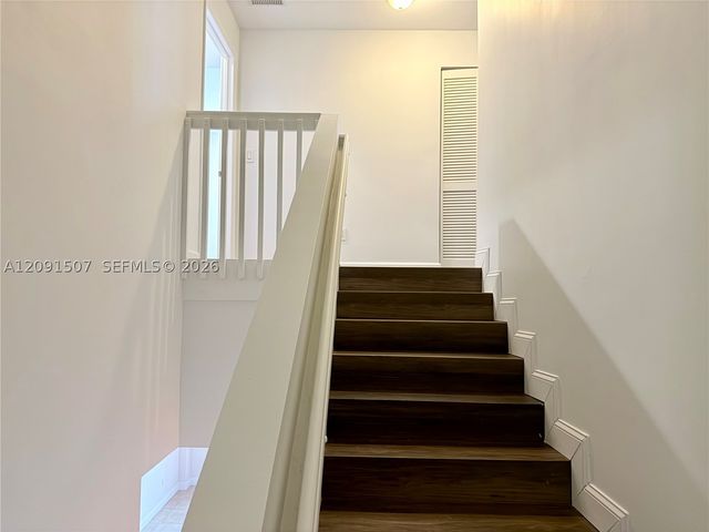 8390 SW 72nd Ave 109, Miami, FL 33143
